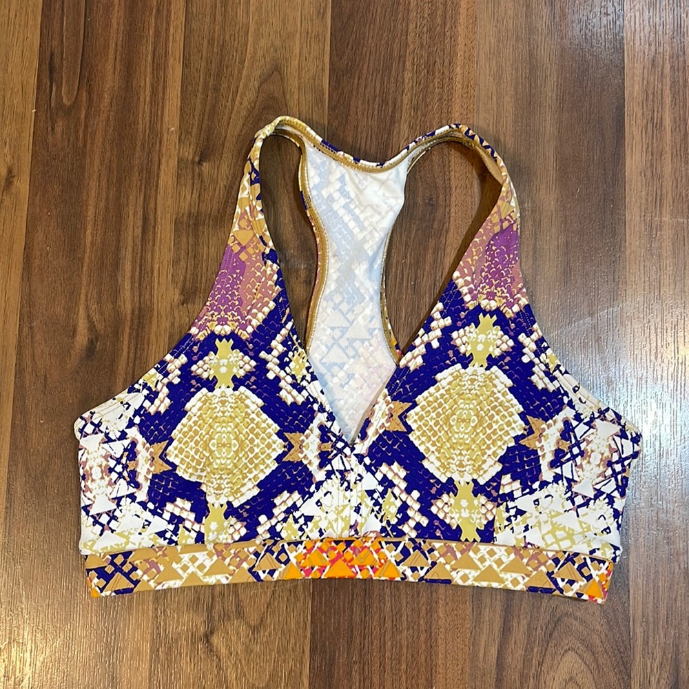 LiCi Fit sports bra